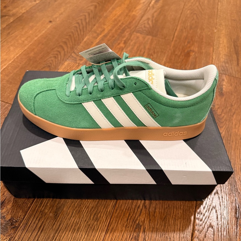 Adidas Classic Green and White VL Court Sneakers